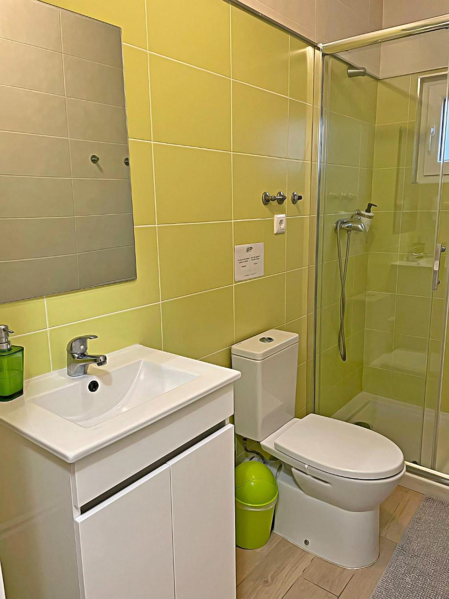 Granny'S Guesthouse Прая де Мира Екстериор снимка